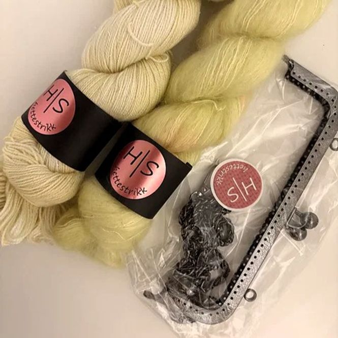 Main Image Poppy Clutch
