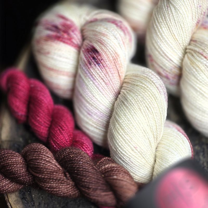 HS Sokkesett - Strawberry Latte